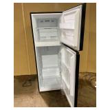 Vissani 10.1 cu. ft. Top Freezer Refrigerator in Black (SLIGHTLY USED, Transit Damage)