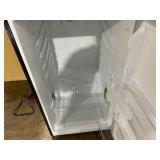 Vissani 10.1 cu. ft. Top Freezer Refrigerator in Black (SLIGHTLY USED, Transit Damage)