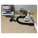 Shark Bagless Upright Vacuum, Navigator Advanced Lift Away with Powerful Hair Pickup, Crevice and Upholstery Tool, Anti Allergen Seal, Easy to Empty, Large Dustbin LA300