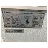 Vissani 7.0 cu. ft. Manual Defrost Chest Freezer with LED Light in White Garage Ready (Transit Damage See Pictures)