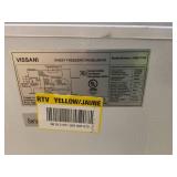 Vissani 7.0 cu. ft. Manual Defrost Chest Freezer with LED Light in White Garage Ready