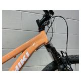 Nishiki Womens Pueblo 26" Mountain Bike (One Break Handle Does Not Function. Handle Bar Needs Repairs)