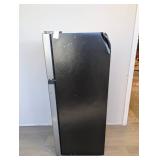 HISENSE 4.4 CU. FT. MINI FRIDGE