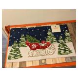 HAND HOOKED ACCENT RUG CHRISTMAS THEME
