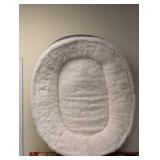 KIRKLAND SIGNATURE CUTTLER PET BED