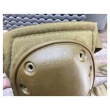 Tactical Gloves - Knee Pads - Thermarest Mat