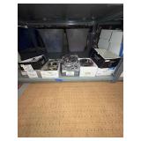 Sunglasses, approximately 1,200 Note: All merchandise is new