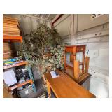 $100,000 of Retail Product in a 40