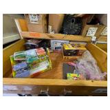 Sunglasses, knives, 6