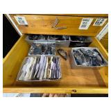 Sunglasses, knives, 6