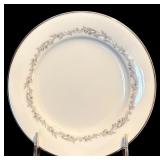 K - Vintage Noritake China Crestmont 30-Piece Dinnerware Set with Silver Trim