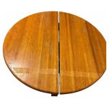 LL - Vintage Round Dining Table with 2 Leaves and Pedestal Base