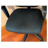 LL - Adjustable Mesh Office Chair with Armrests and Rolling Base