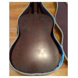 UL - Silvertone Classic Guitar with Original Hard Case