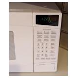 K - GE Profile Microwave Model PEM31DM1CC