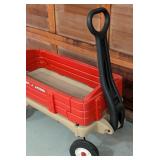 G - Radio Flyer Plastic Wagon with Pull Handle