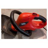 G - Set of 2 Black & Decker Hedge Trimmers - 16 inch and 24 inch Blades