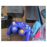 Nintendo switch case, misc remotes,...