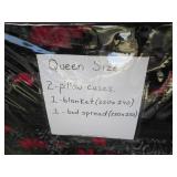 Queen size bed spread, blanket and ...