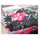 Queen size bed spread, blanket and ...