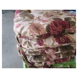 Matching set of 6 floral print tie-...