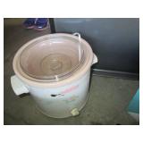 New Grilled cheese toaster, crock p...