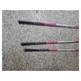 Like New Ladies Golf Set with Minnesota Vikings Bag and Pink Clubs.