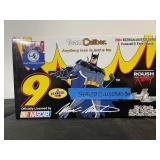 Sealed 2004 Batman Justice League Pennzoil Ford Taurus 1:24 Die-Cast Replica by Team Caliber