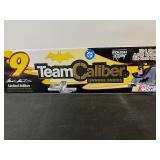 Sealed 2004 Batman Justice League Pennzoil Ford Taurus 1:24 Die-Cast Replica by Team Caliber