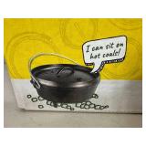 New Lodge Cast Iron Dutch Oven with Lid