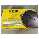 New Lodge Cast Iron Dutch Oven with Lid