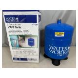 New Water Worker 2 Gallon Well Tank