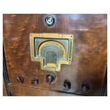 Antique RCA Console Radio Model 9K