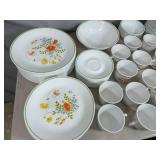 135 pc Set of Vintage Correlle Corning Wildflower China / Dish Set