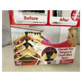 New Pack of 18 Ruby Space Triangles For Closet Organization