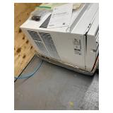 LG 10,000 BTU 115V Window Air Conditioner LW1016ER with Remote in White