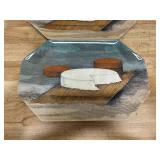 Assorted kitchenware