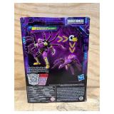 Action Figures (lot of 2)