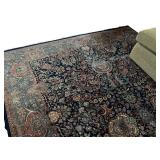 LR - Vintage Persian-Style Area Rug with Floral Pattern