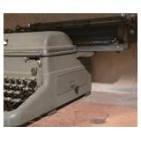 LL - Vintage Royal Manual Typewriter with Touch Control