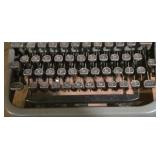 LL - Vintage Royal Manual Typewriter with Touch Control