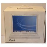 LL - Apple iBook Model A1005 Laptop in Original Box with Accessories