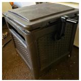 Suncast Outdoor Garden Hose Reel Box with Hose