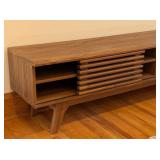 UL - Mid-Century Modern Style Media Console Table with Slatted Doors