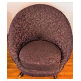 UL - Pair of Vintage Mid-Century Modern Egg Chairs