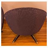 UL - Pair of Vintage Mid-Century Modern Egg Chairs