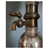 ML - Vintage Decorative Table Lamp with Fabric Fringe Shade and Brass Spigot