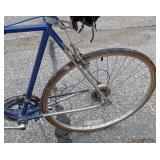 G - Vintage Huffy Road Bicycle with Drop Handlebars