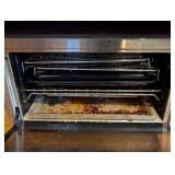ML - DeLonghi Countertop Convection Toaster Oven with Digital Controls