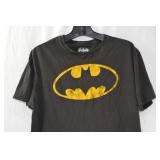 Vintage Batman Logo Black T-Shirt XL 100-Percent Cotton